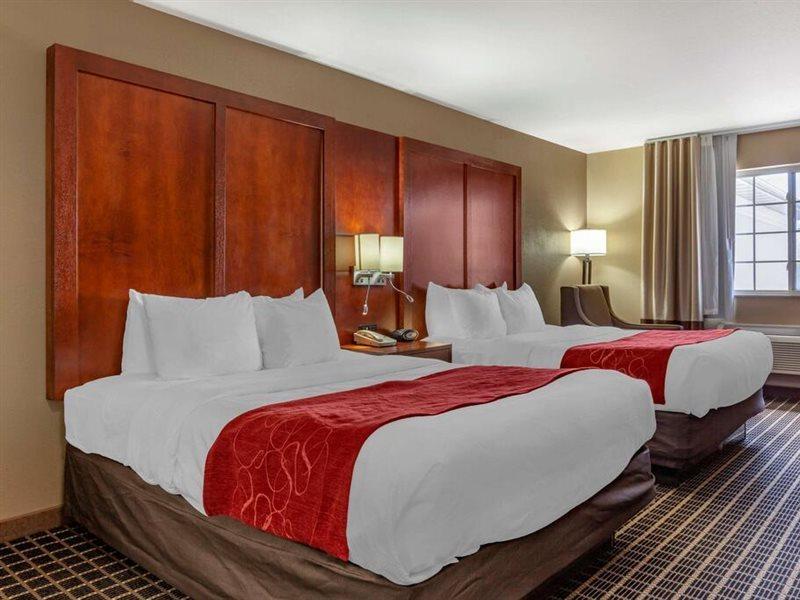 Comfort Suites Delavan - Lake Geneva Area Exterior foto