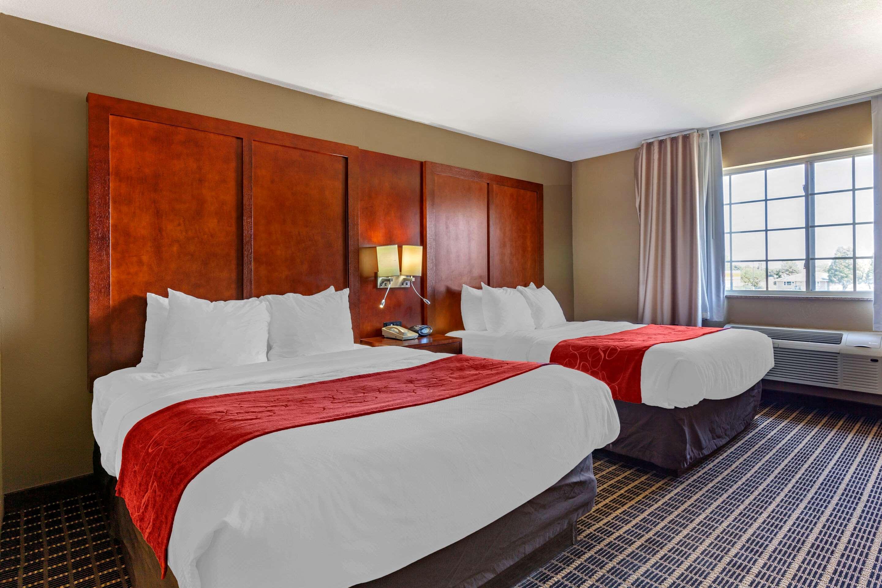 Comfort Suites Delavan - Lake Geneva Area Exterior foto