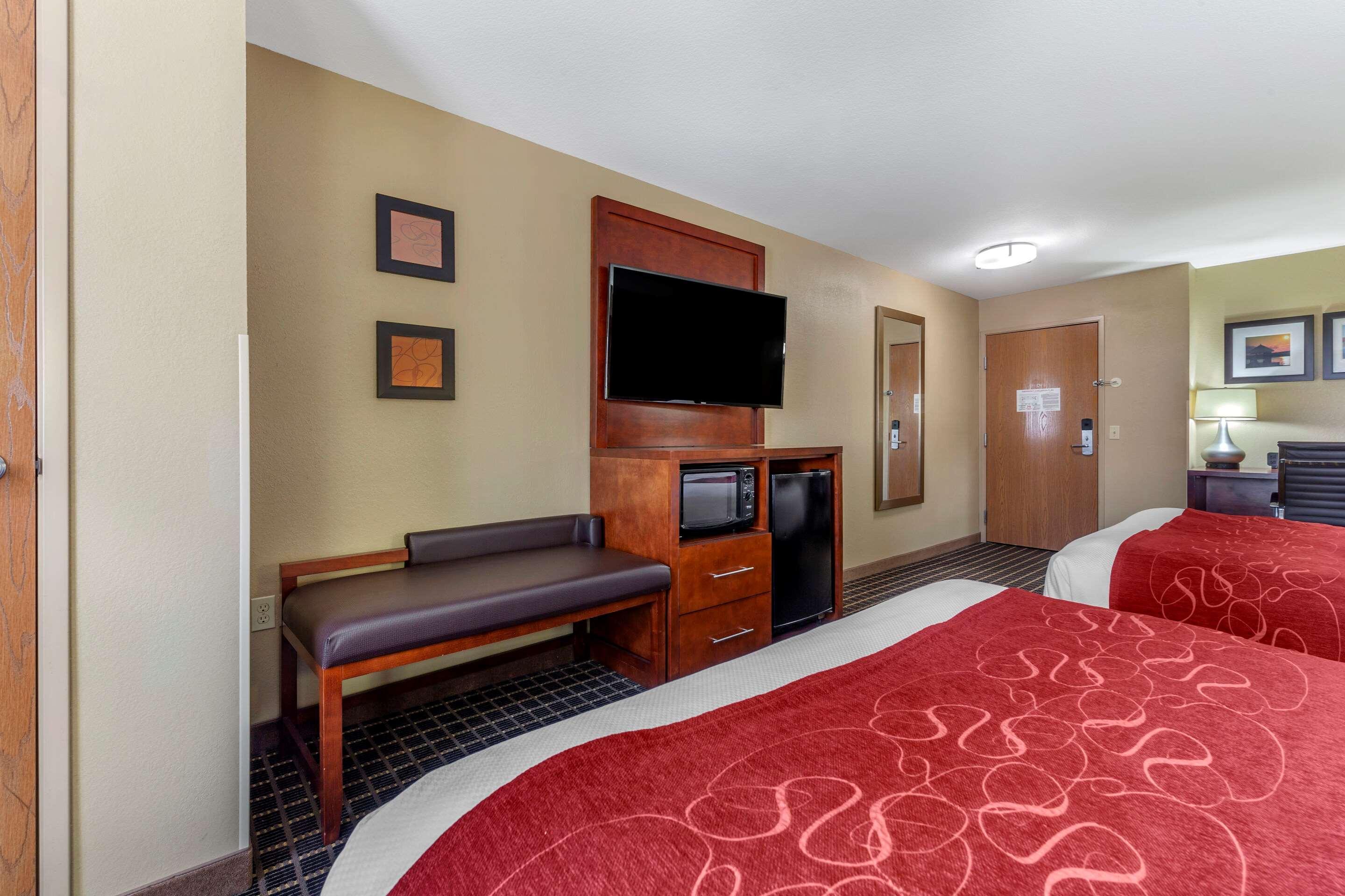 Comfort Suites Delavan - Lake Geneva Area Exterior foto