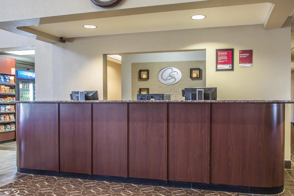 Comfort Suites Delavan - Lake Geneva Area Exterior foto